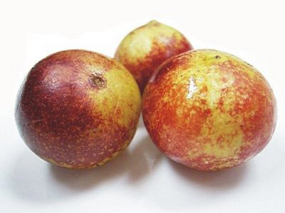 Amazonian Camu Camu: High in vitamin C, ascorbic acid